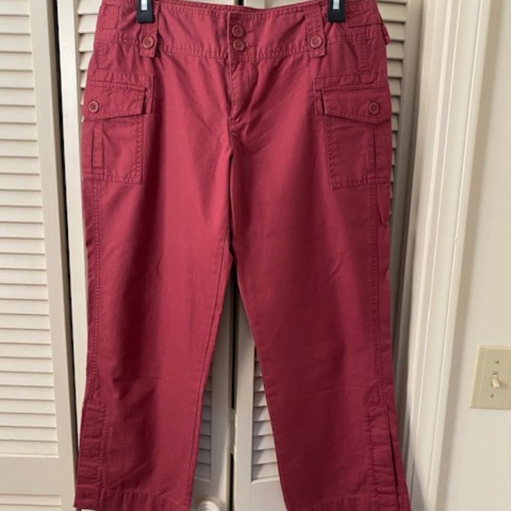 Vintage Old Navy Cargo-style Capri Pants, Rosy-Rust color, size 10